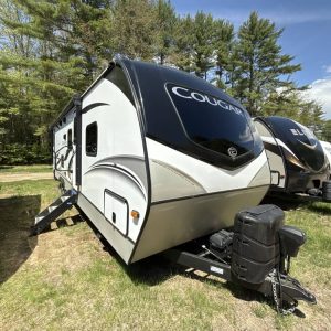 Used 2021 Keystone Cougar 29BHS