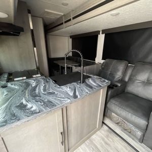 Alternative view of Used 2022 Dutchmen Kodiak 283BHSL