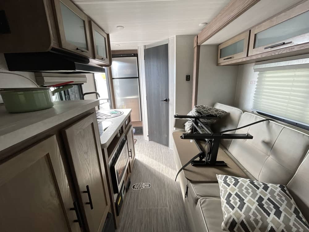 Used 2022 Forest River No Boundaries 19.5 - Image 2