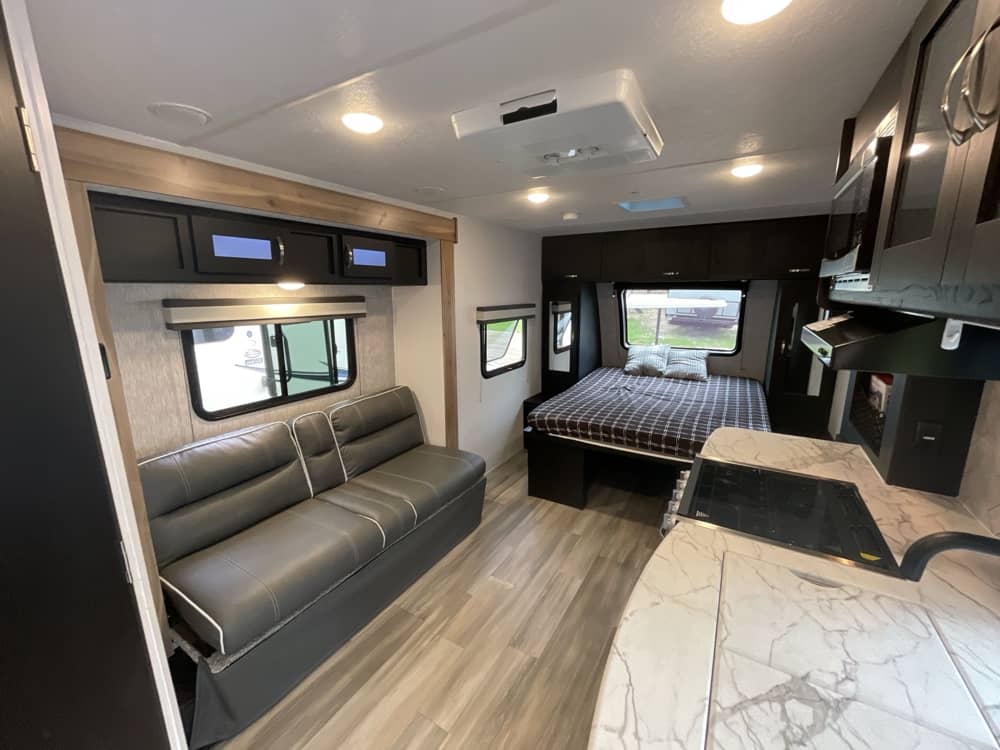 Used 2023 Coachmen Freedom Express Ultra Lite 192RBS - Image 3