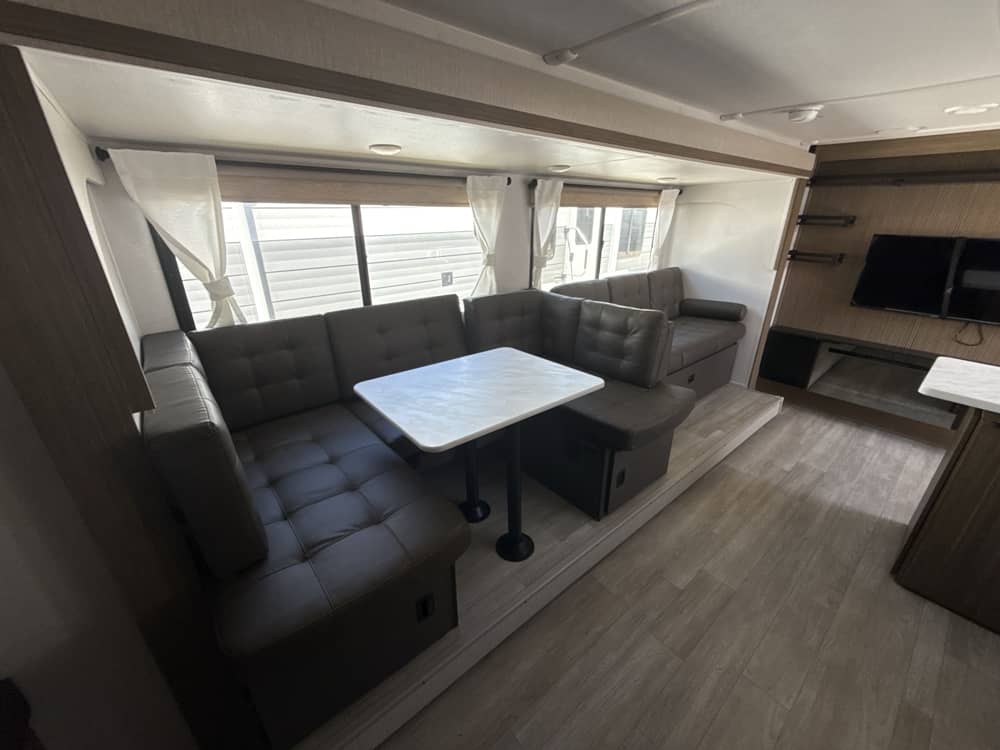 New 2025 Forest River Salem Cruise Lite 263BHXL - Image 2